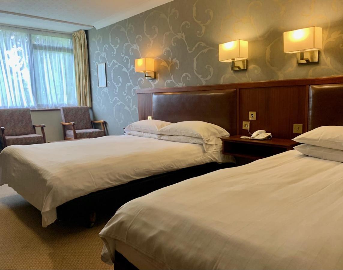 Littlebury Hotel Bicester Buitenkant foto