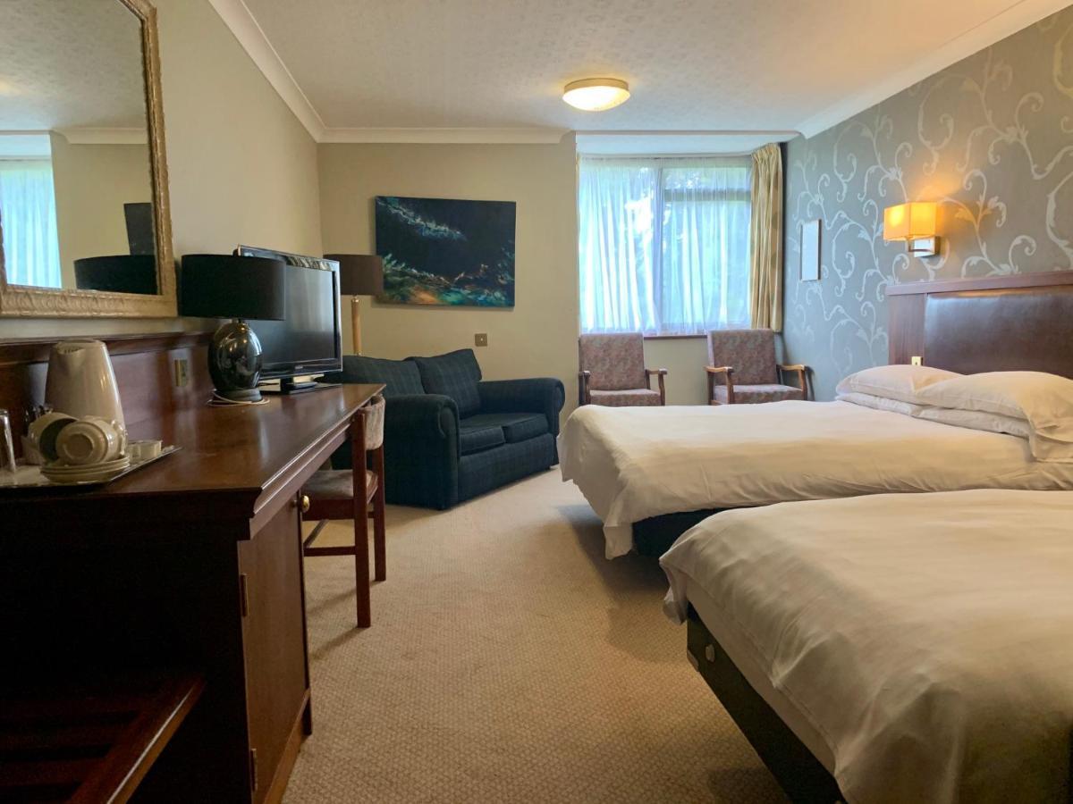 Littlebury Hotel Bicester Buitenkant foto