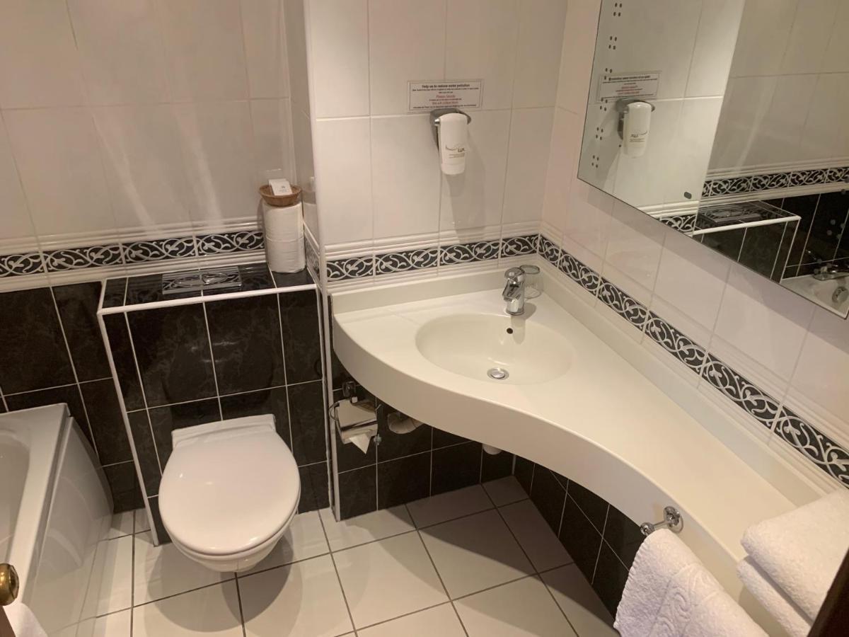 Littlebury Hotel Bicester Buitenkant foto